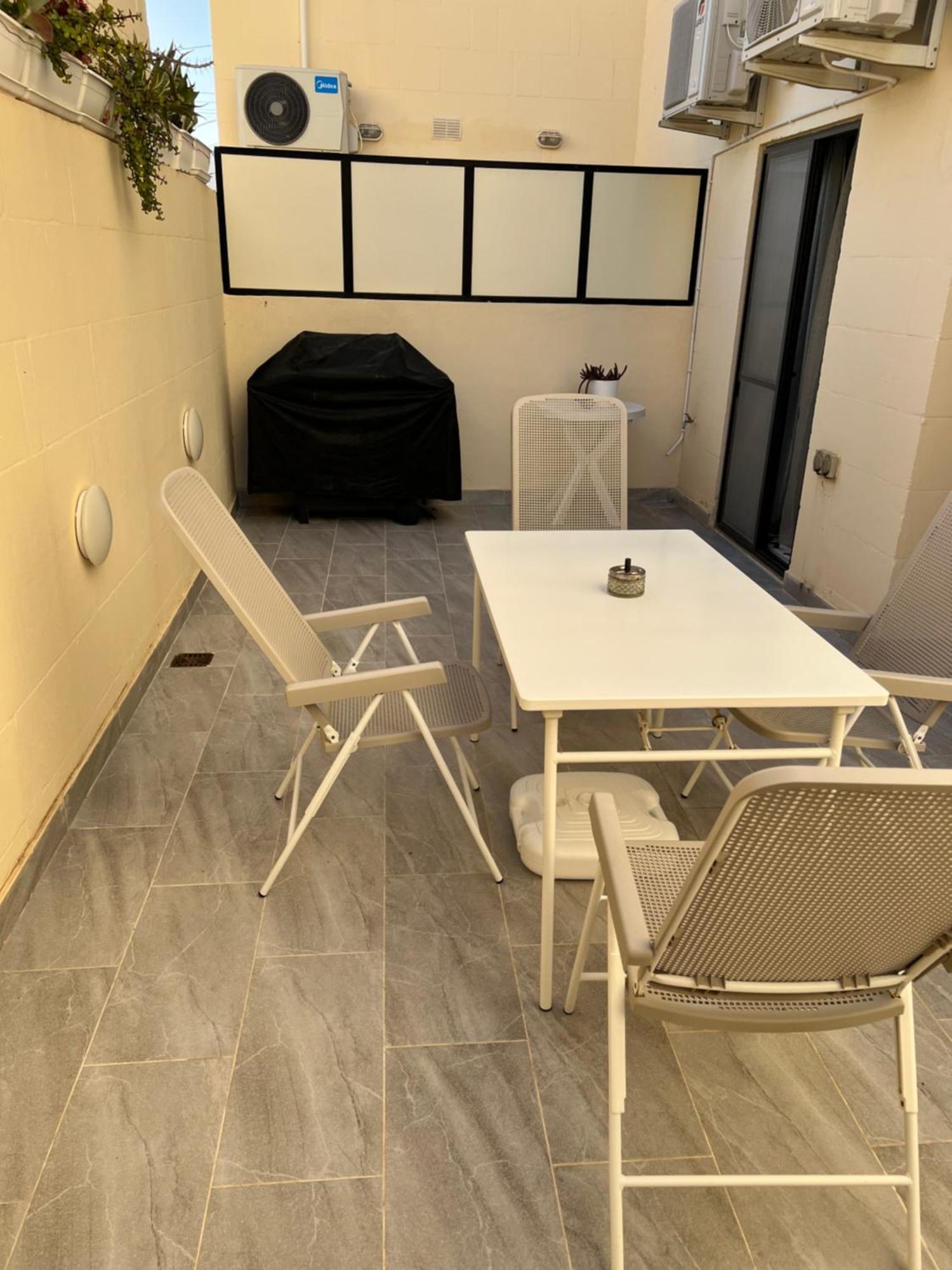 Amazing 2 Bed Gozo 公寓 Għajnsielem